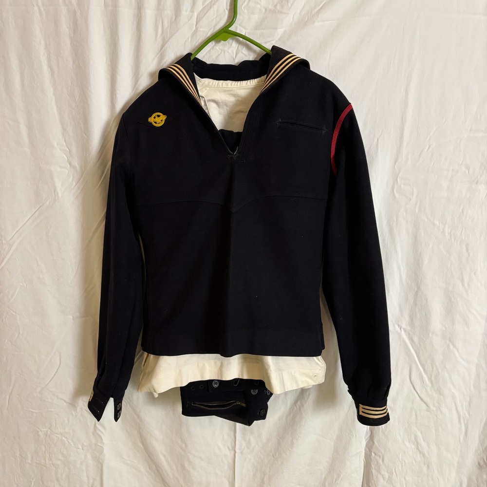 Men’s WWII US Navy Uniform